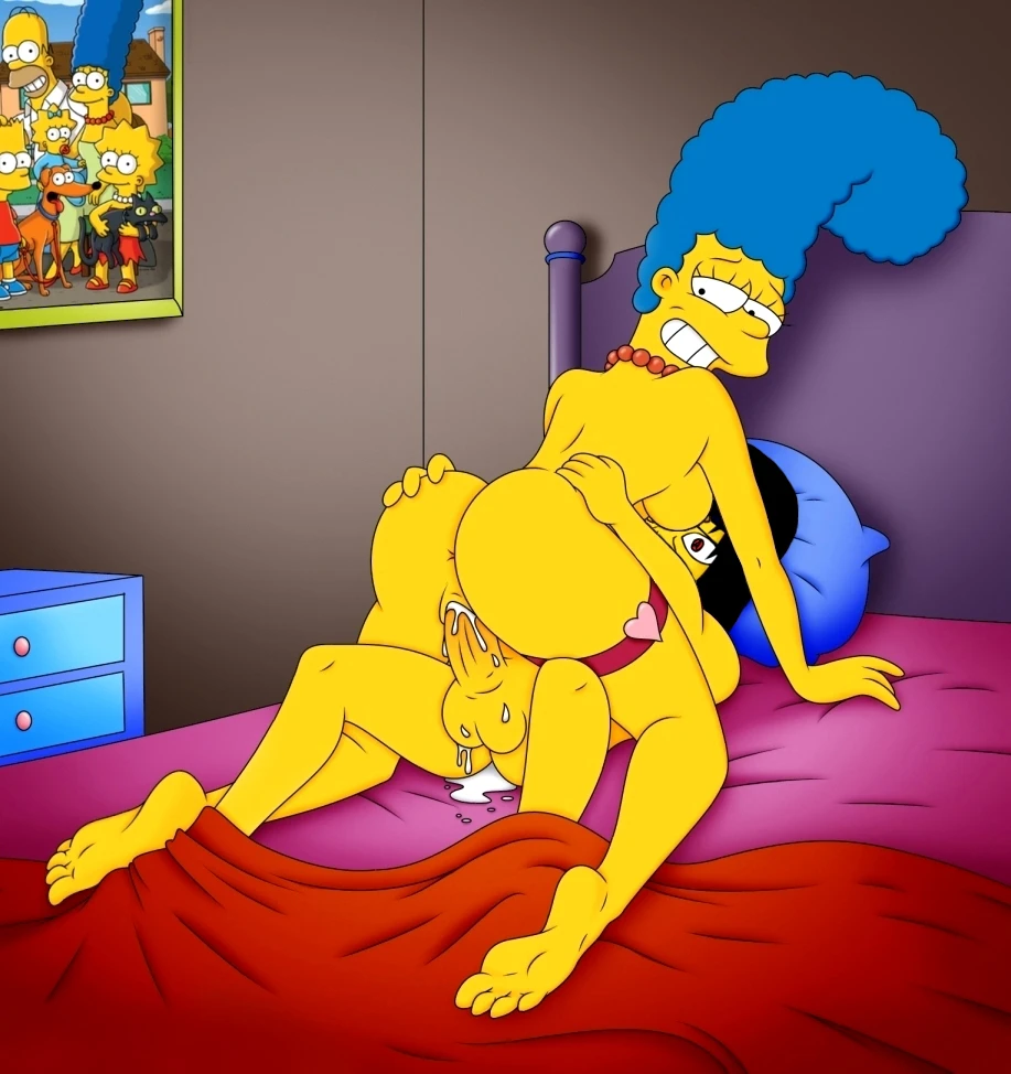 marge-simpsonuchiha-itachi